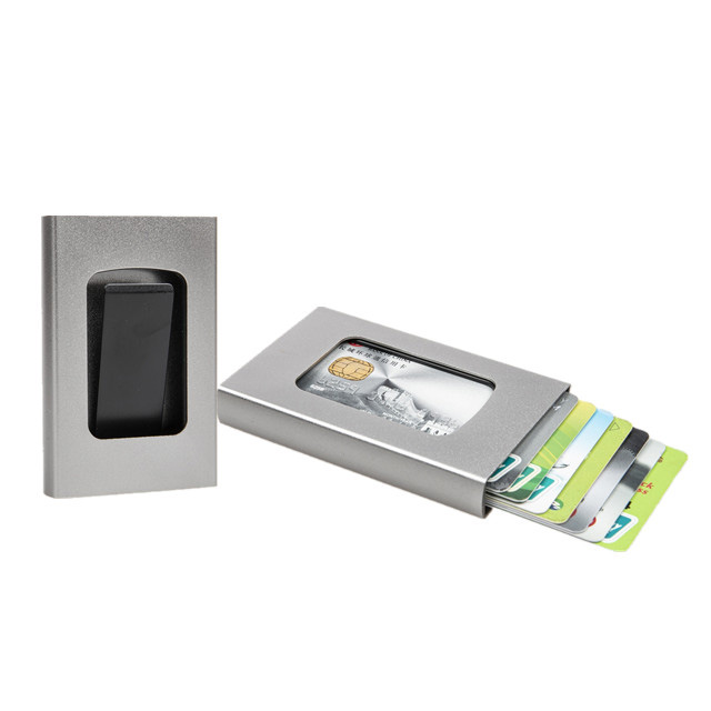 Daxuyaniyên RFID çawa kart û daneyên kesane biparêzin?